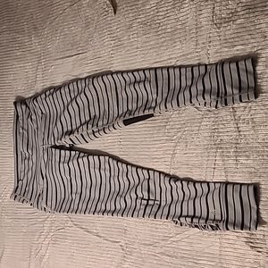 Athleta Relay Tight Leggings Grey Black Striped size Small EUC
